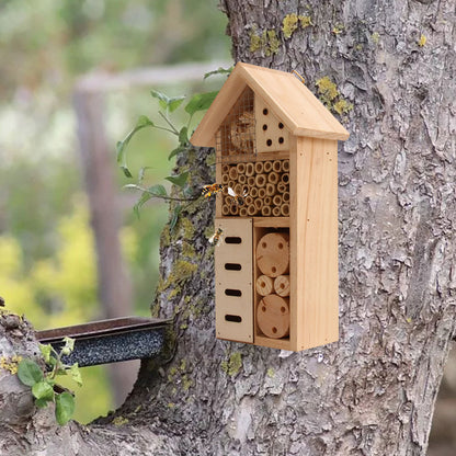 Insektenhotel als Geschenk für Gartenliebhaber — nachhaltiges Bienenhotel aus Massivholz
