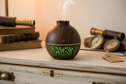 USB-betriebener Flammen Aroma Diffuser, bietet realistischen Flammeneffekt und leisen Betrieb.