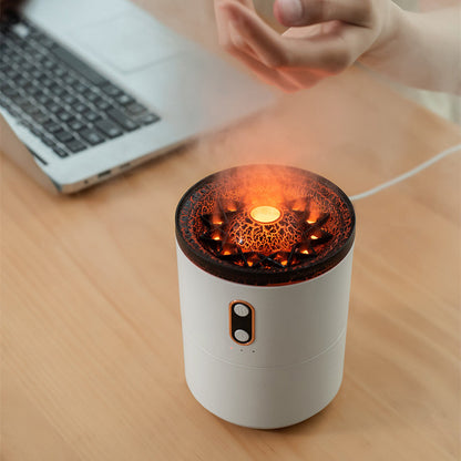 Vulkan Flammen Diffuser USB am Tisch, ideal für Schlafzimmer oder Wohnzimmer, als Blickfang.