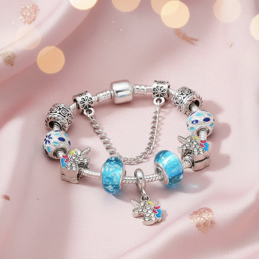 Charm Armband Damen & Teenager Pandora Style Geschenk mit eleganten Kristallen und einzigartigen Charms.