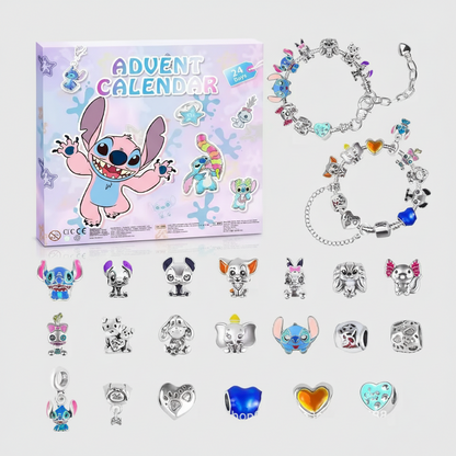 Verschiedene Schmuckstücke aus dem Disney Armband Adventskalender 2025 mit Lilo & Stitch, perfekt zum Kombinieren.