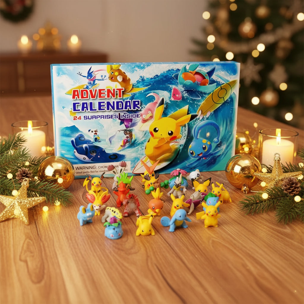 Pokémon Adventskalender 2025, umgeben von besinnlicher Weihnachtsdekoration und Mini-Figuren, zeigt die Freude und Überraschungen der Adventszeit.
